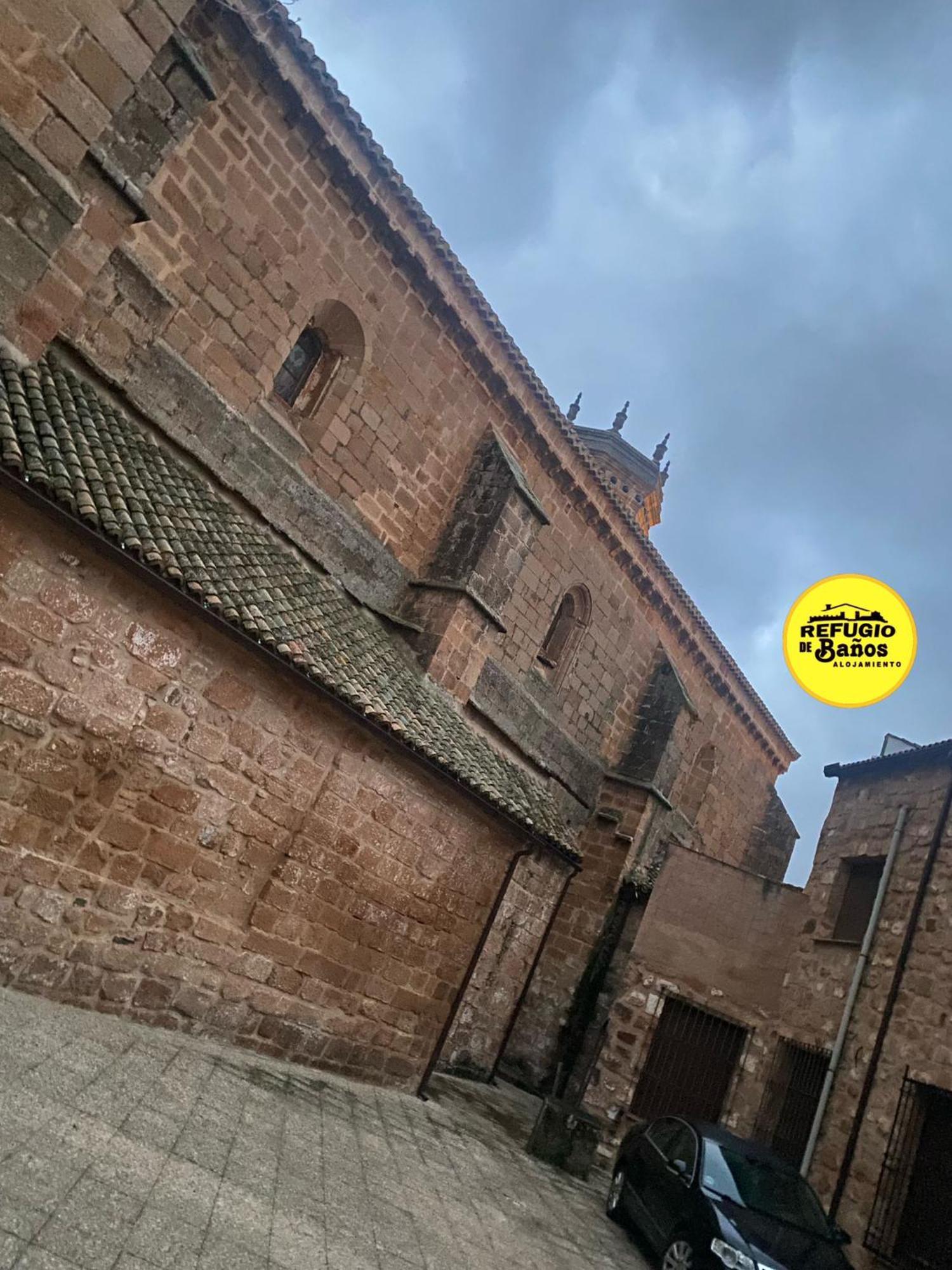 شقة Refugio De Banos Baños de la Encina المظهر الخارجي الصورة